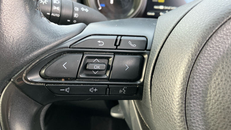 Toyota Yaris 1.5 Hybrid Design 5dr CVT Hybrid Hatchback